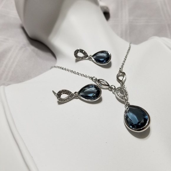 3pc jewelry set with swarovski - Picture 3 of 4